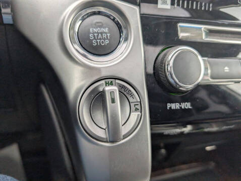 2013 Toyota Land Cruiser