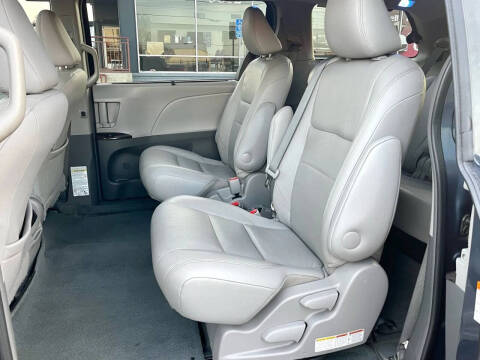 2017 Toyota Sienna