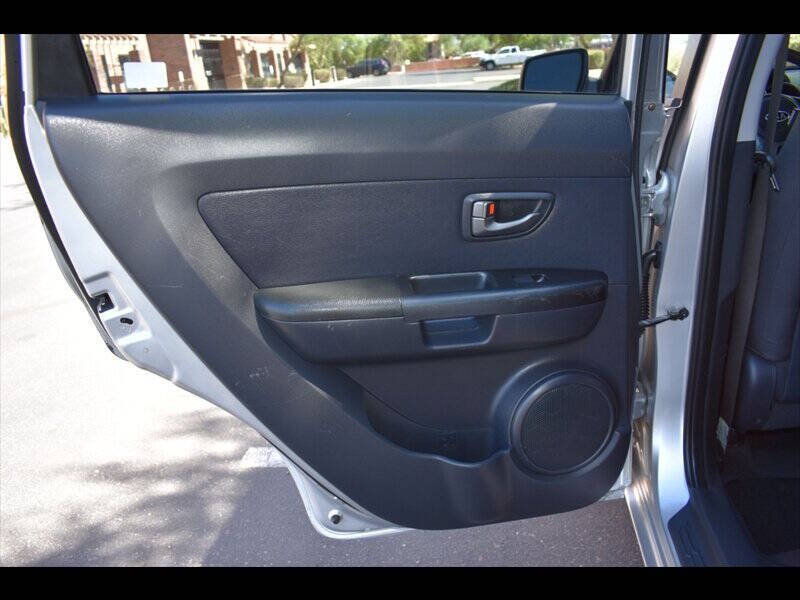 2010 Kia Soul +
