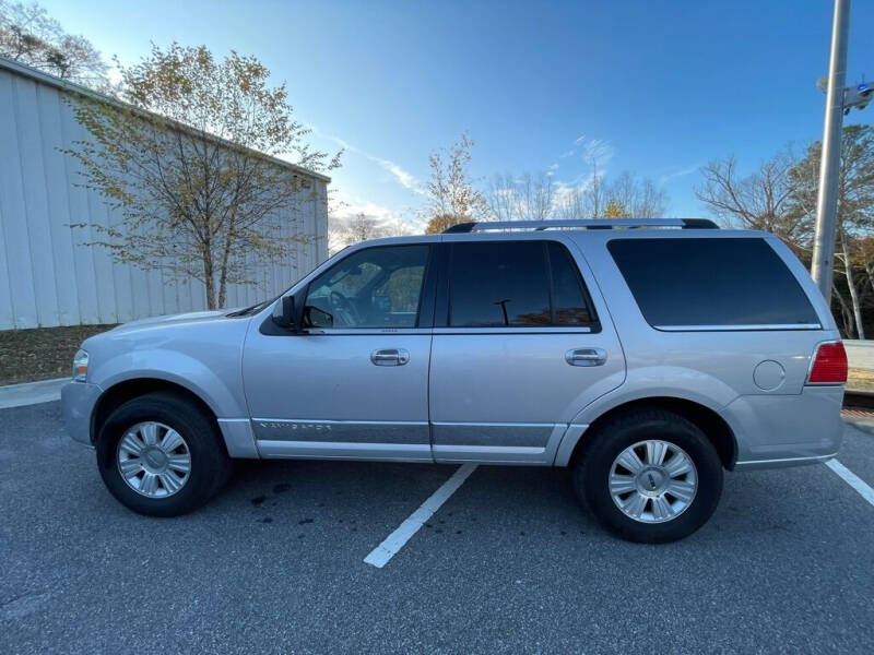 2012 Lincoln Navigator Base photo 4