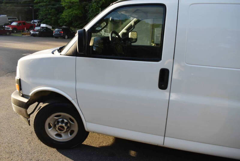 2017 GMC Savana 2500