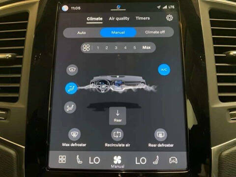 2025 Volvo XC90 B5 Core Bright Theme