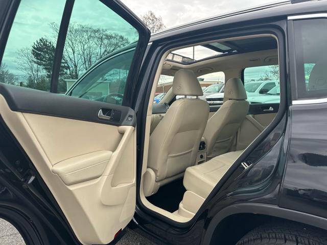 2017 Volkswagen Tiguan 2.0T Wolfsburg Edition 4Motion