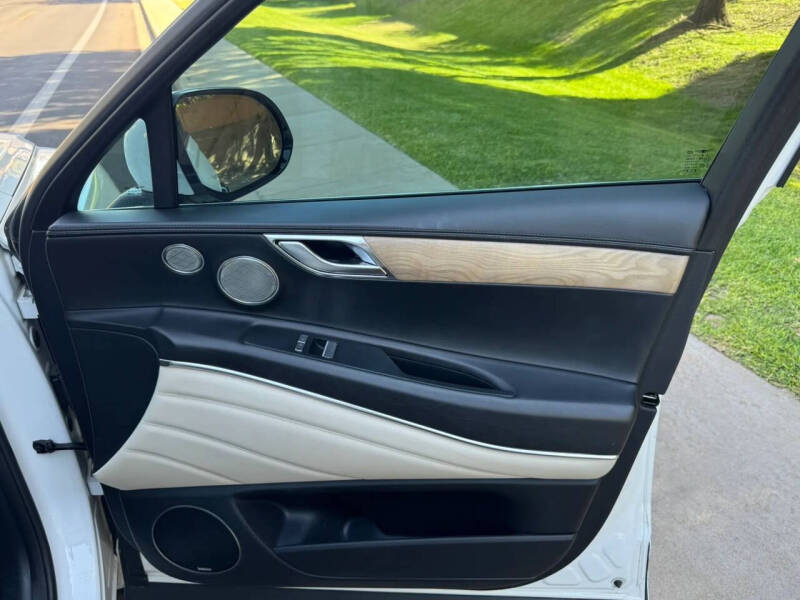 2023 Genesis GV80 2.5T
