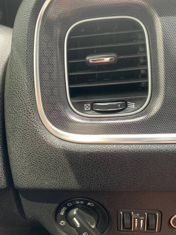 2017 Dodge Charger SXT