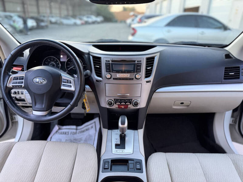 2012 Subaru Outback 2.5i Premium