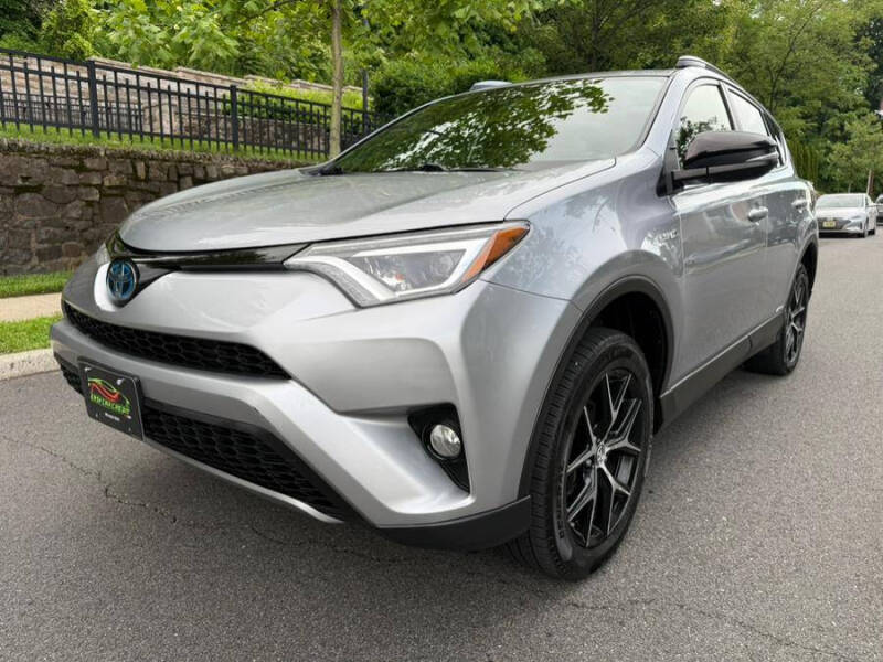 2017 Toyota RAV4 Hybrid SE
