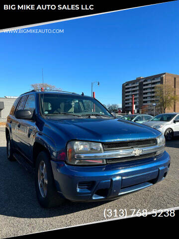 2006 Chevrolet TrailBlazer for sale at BIG MIKE AUTO SALES LLC in Lincoln Park MI