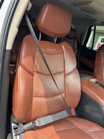 2016 Cadillac Escalade Luxury Collection
