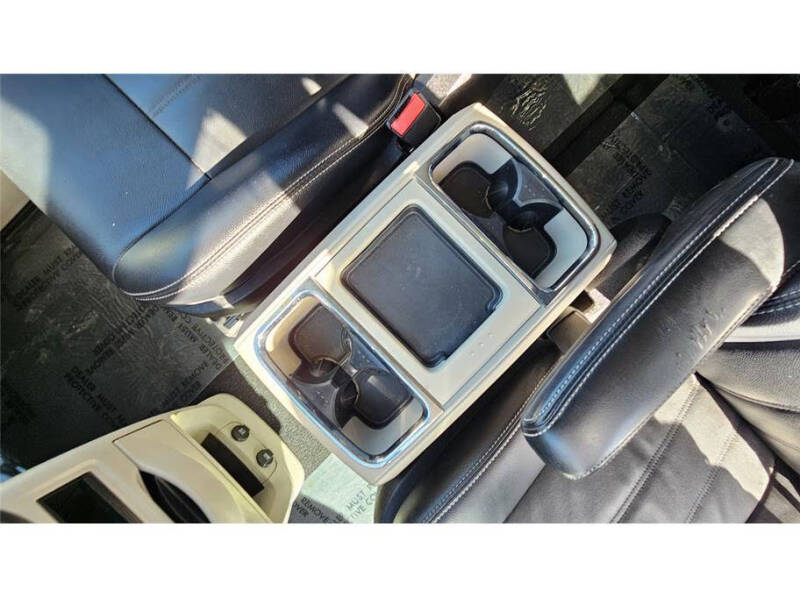 2015 Chrysler Town and Country Touring