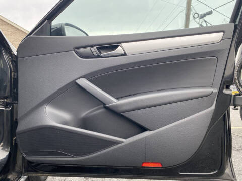 2013 Volkswagen Passat SE PZEV