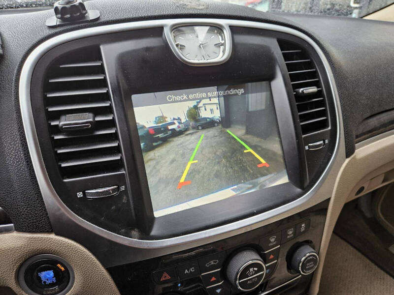 2012 Chrysler 300 Limited