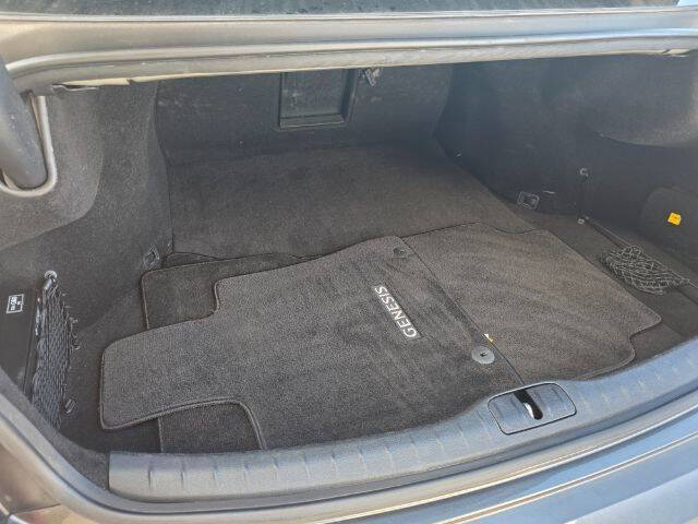 2023 Genesis G80