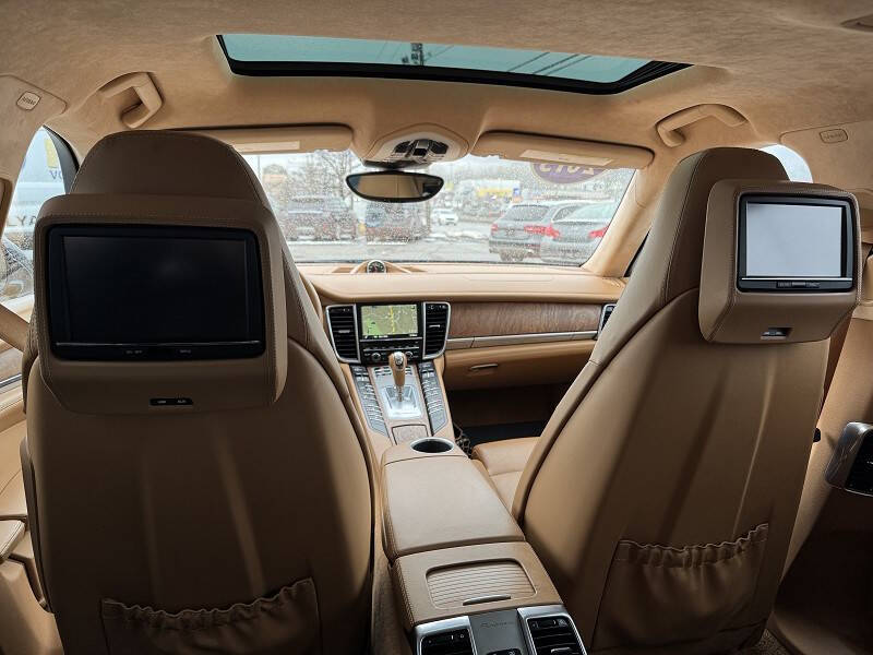 2015 Porsche Panamera 4S Executive