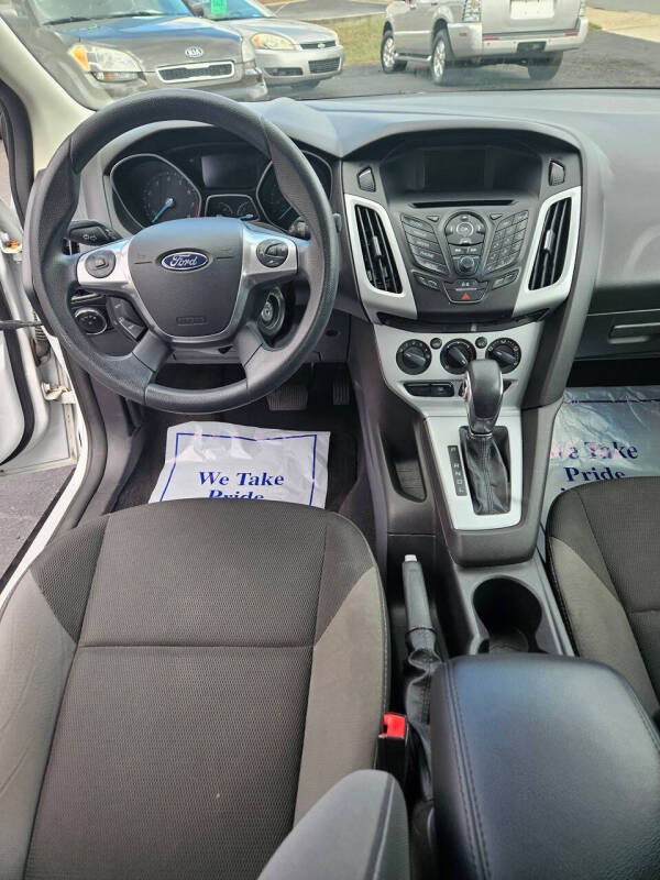 2014 Ford Focus SE