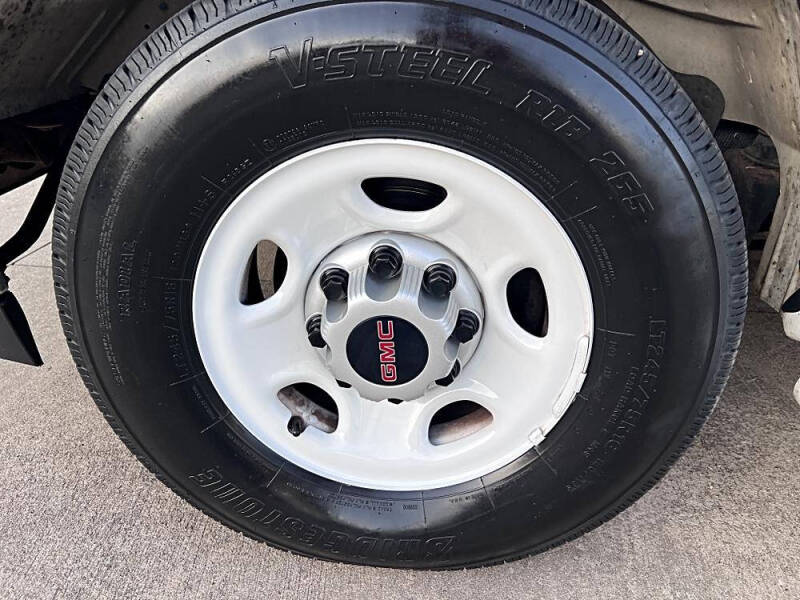 2019 GMC Savana 2500