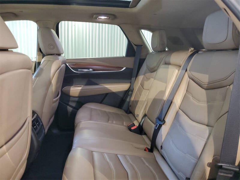 2019 Cadillac XT5 Platinum