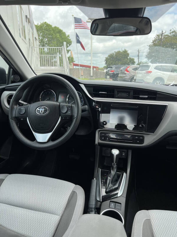 2019 Toyota Corolla LE