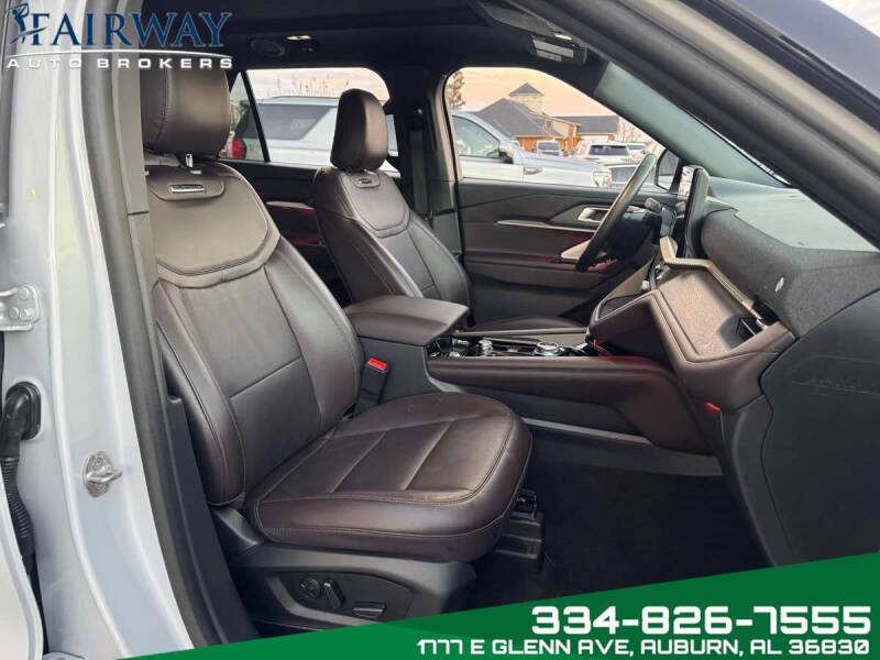 2025 Ford Explorer Platinum