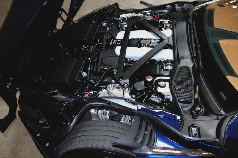 2019 Aston Martin DB11 AMR