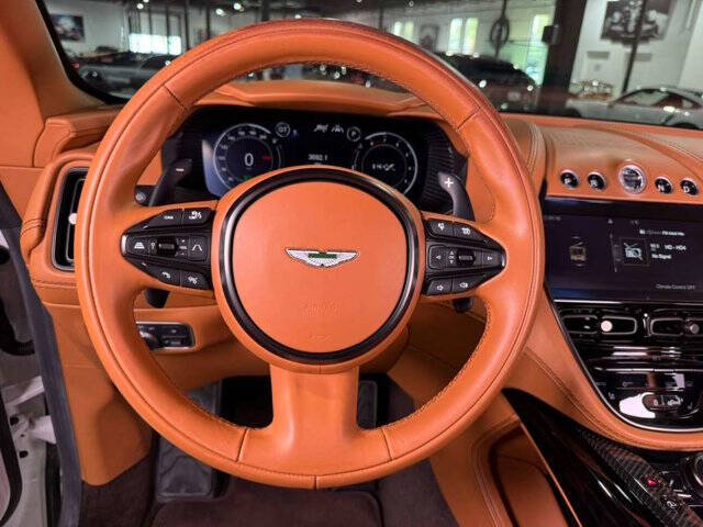 2023 Aston Martin DBX 707