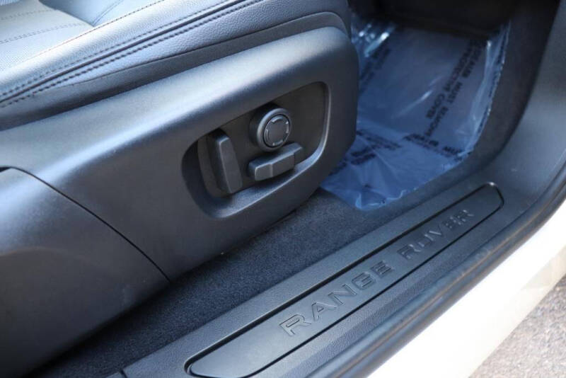 2023 Land Rover Range Rover Evoque P250 SE