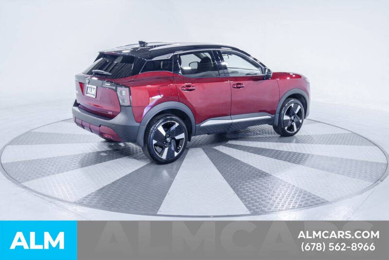 2025 Nissan Kicks SR