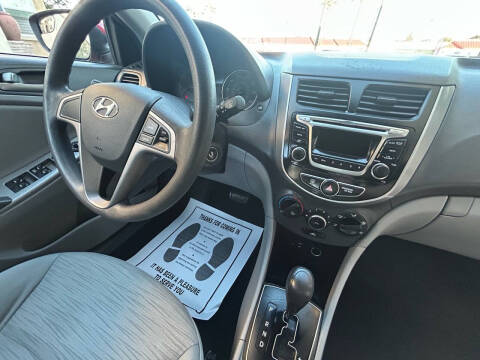 2016 Hyundai Accent SE