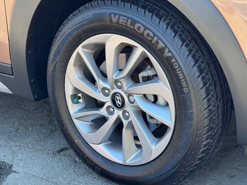 2017 Hyundai Tucson SE Plus