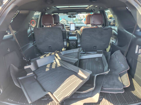 2023 Ford Explorer Platinum