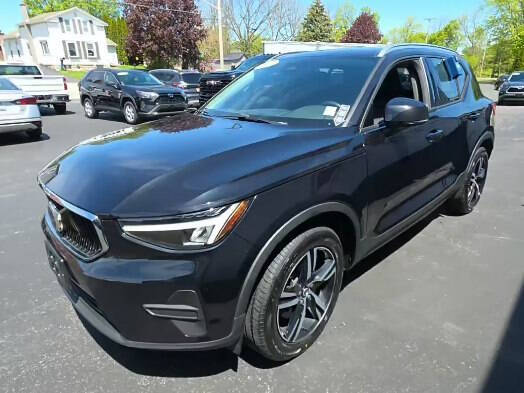 2023 Volvo XC40 B5 Core
