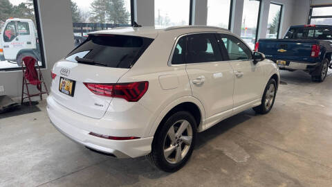 2021 Audi Q3 quattro Premium 40 TFSI