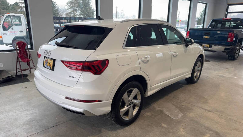 2021 Audi Q3 quattro Premium 40 TFSI