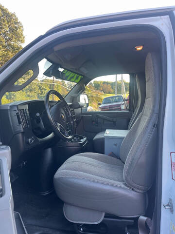 2021 Chevrolet Express 2500