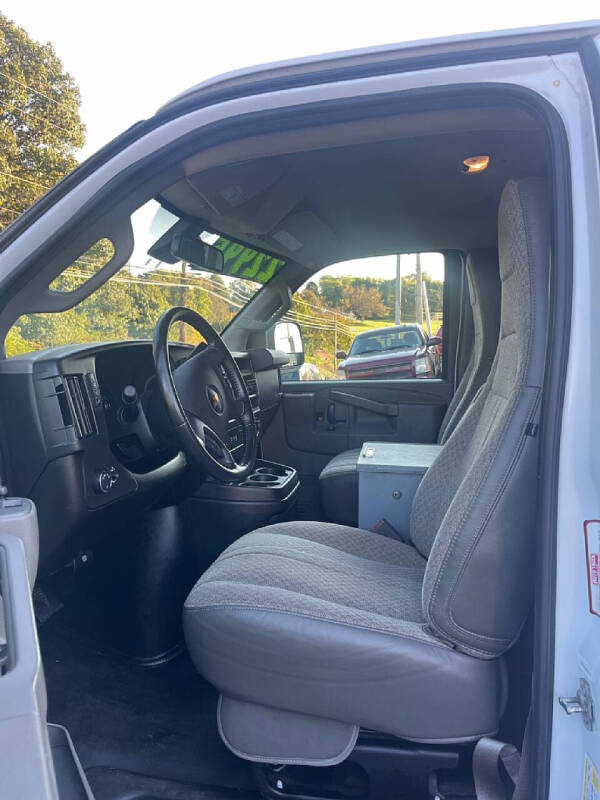 2021 Chevrolet Express 2500