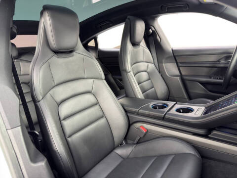 2022 Porsche Taycan 4S