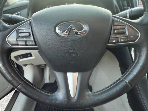 2017 Infiniti Q50 Hybrid Premium