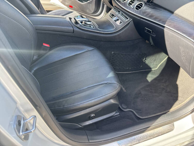 2019 Mercedes-Benz E-Class E 300