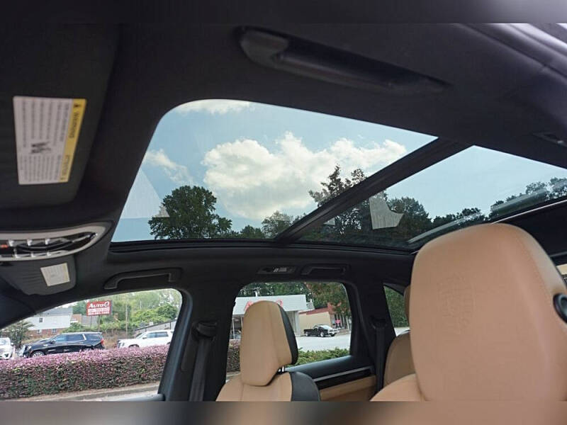 2014 Porsche Cayenne Platinum