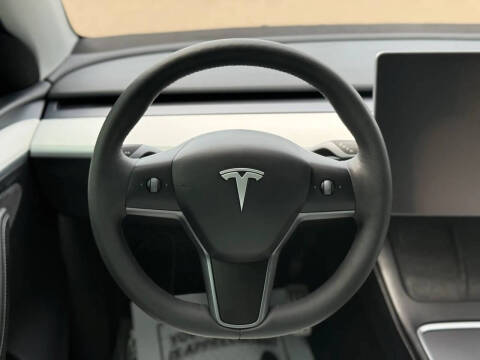 2025 Tesla Model Y Performance