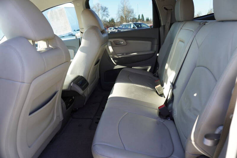 2011 Chevrolet Traverse LT