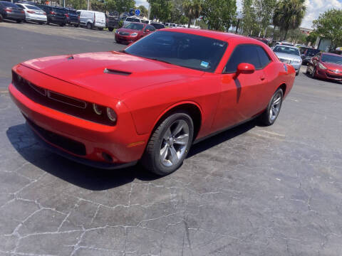 2015 Dodge Challenger SXT