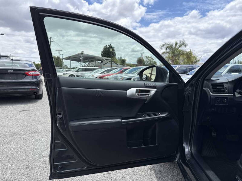 2011 Lexus CT 200h