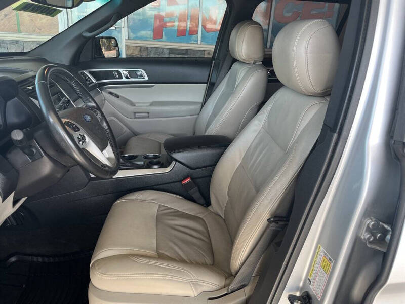 2012 Ford Explorer XLT