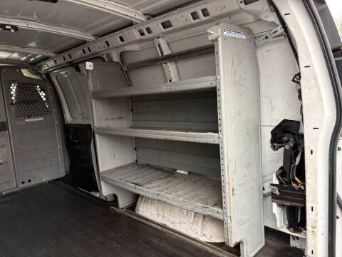 2016 GMC Savana 2500