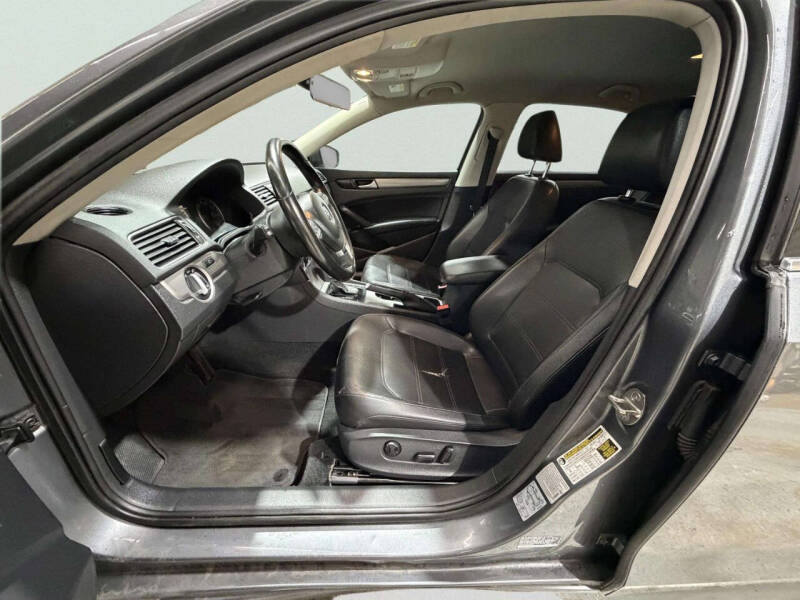 2015 Volkswagen Passat 1.8T SE