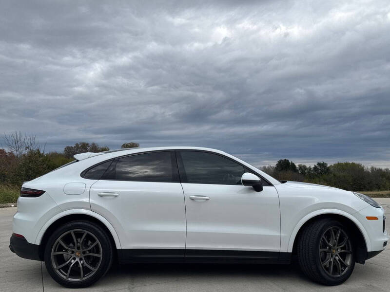 2022 Porsche Cayenne Coupe Platinum Edition