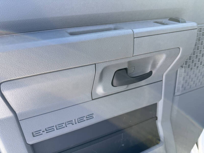 2014 Ford E-Series E-150