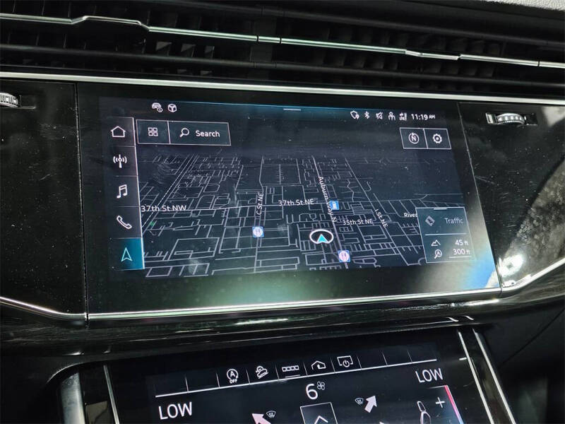 2023 Audi Q7 quattro Premium Plus 55 TFSI