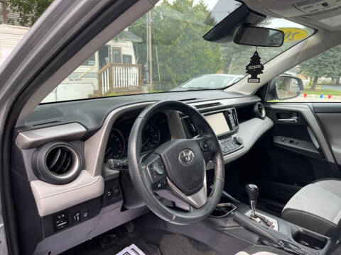 2017 Toyota RAV4 XLE